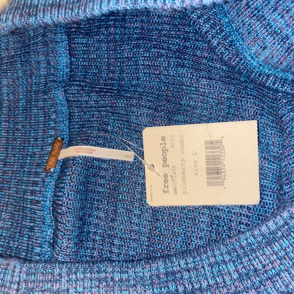 Free People Off The Shoulder Sweater - Picture 5 of 5